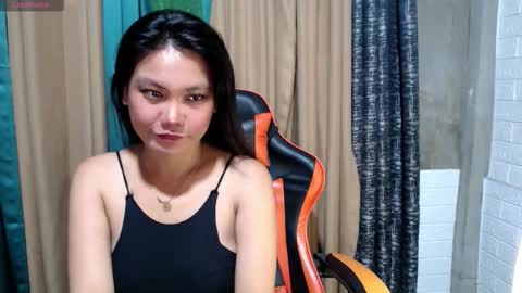 Snapshot of seductivealexaxxx chatting on February 18, 5:25 am seductivealexaxxx online show from February 18, 5:25 am