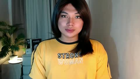 Deluxe online show from February 22, 10:36 am