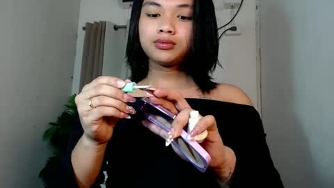 Snapshot of seductivedeluxe69 chatting on May 25, 12:55 pm Deluxe online show from May 25, 12:55 pm