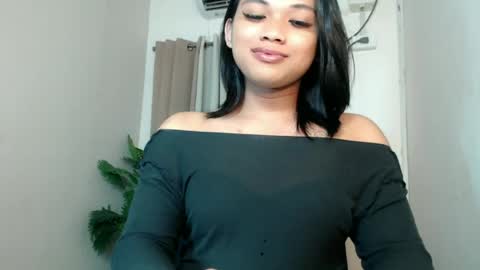 Snapshot of seductivedeluxe69 chatting on July 3, 5:08 pm Deluxe online show from July 3, 5:08 pm