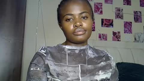 seductive glow online show from January 19, 6:06 am