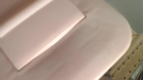 Snapshot of seductivegoddessslut chatting on November 26, 9:49 pm Ivy online show from November 26, 9:49 pm