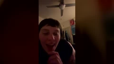 seductivelittlemave99 online show from April 17, 9:01 am