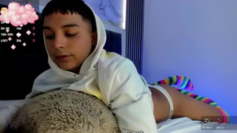 Snapshot of seductivo_jr chatting on September 28, 3:23 am seductivo online show from September 28, 3:23 am