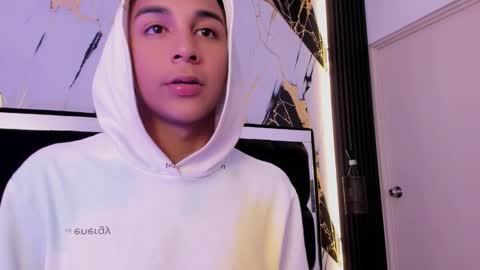 seductivo online show from January 18, 3:43 am