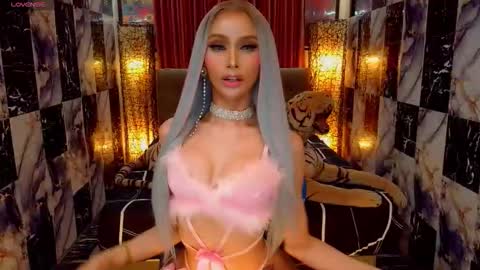 Snapshot of seductresskatarina chatting on May 8, 9:36 am KATARINA LUST online show from May 8, 9:36 am