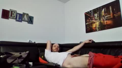 Snapshot of seeebi chatting on September 17, 5:09 am Sebastian online show from September 17, 5:09 am