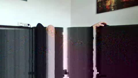 Snapshot of seeebi chatting on September 25, 2:32 pm Sebastian online show from September 25, 2:32 pm