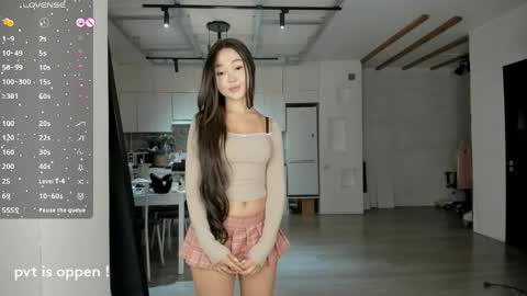 Akira Youri online show from April 20, 3:48 pm