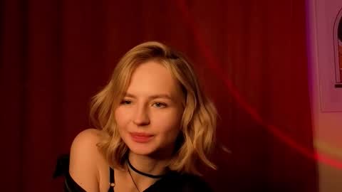 Eva online show from December 19, 2:35 pm