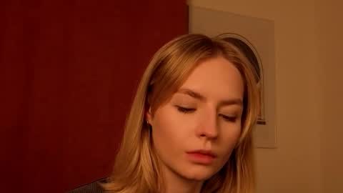 Eva online show from January 8, 9:06 pm