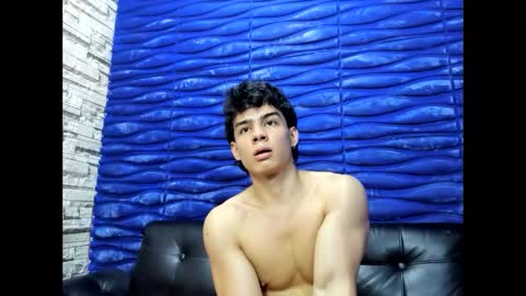 Seigfried online show from February 10, 1:21 am