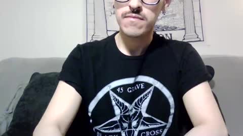 Snapshot of seitans_curse666 chatting on April 18, 7:01 am seitans curse666 online show from April 18, 7:01 am