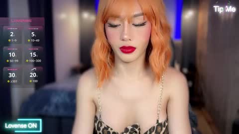 Caroline Tiu online show from January 16, 1:42 am