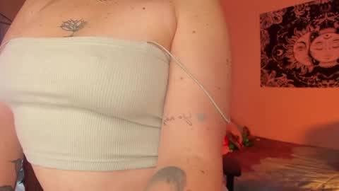 Snapshot of sejmet_5 chatting on December 24, 4:55 am Yeyis online show from December 24, 4:55 am