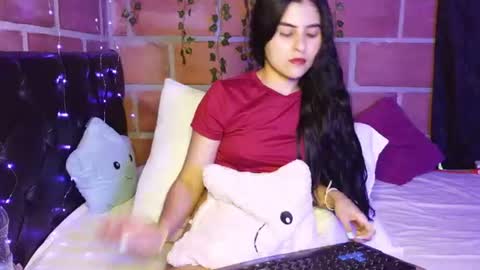 Snapshot of seleena_01 chatting on July 15, 11:21 pm seleena_01 online show from July 15, 11:21 pm