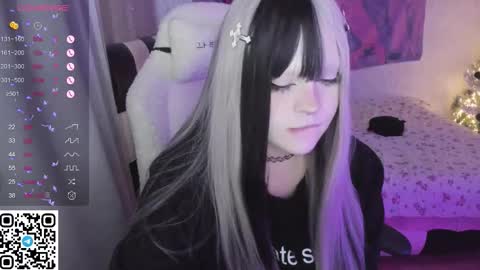 Selena  online show from January 15, 7:35 am