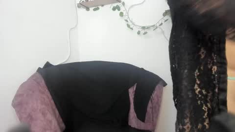 Selena online show from November 15, 7:32 pm