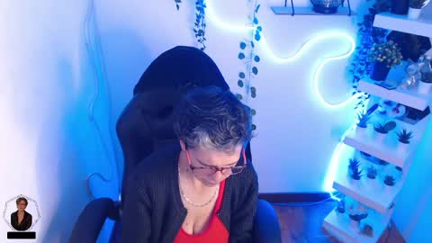 Snapshot of selena_ferreira chatting on May 16, 11:31 am Selena online show from May 16, 11:31 am