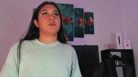 Snapshot of selena_fox7 chatting on October 19, 4:02 am selena_fox7 online show from October 19, 4:02 am