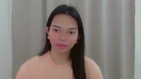 Snapshot of selena_fuckdoll chatting on December 22, 1:23 am Selena online show from December 22, 1:23 am