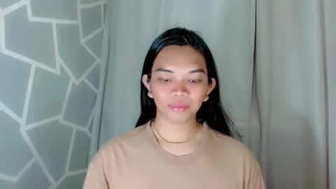 Snapshot of selena_fuckdoll chatting on March 1, 11:34 am Selena online show from March 1, 11:34 am