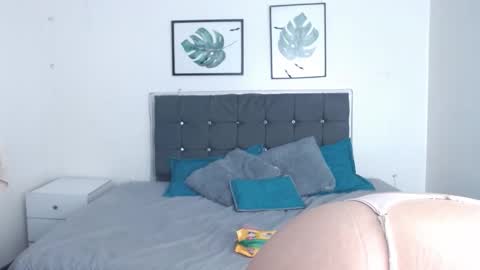 Selena online show from November 15, 3:08 pm