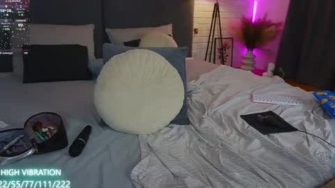 Selena Lily online show from February 11, 4:13 pm