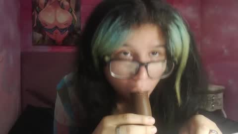 Selena Priscilla Blair Montenegro online show from February 23, 7:11 am