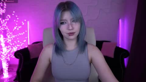 selenairis online show from March 18, 12:47 am