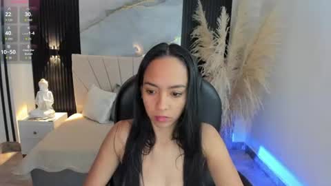 Snapshot of selene_diior chatting on June 19, 10:08 am selene_diior online show from June 19, 10:08 am