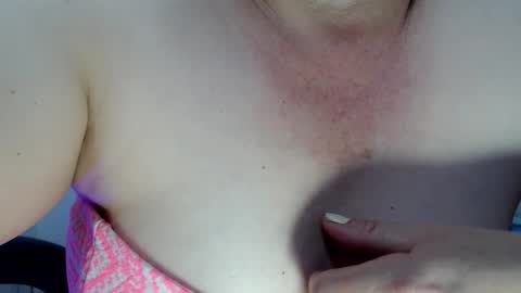 selene online show from April 15, 7:58 pm