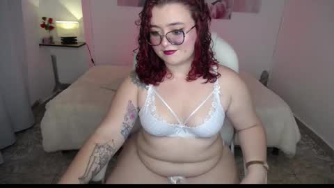selene_rouse_ online show from January 12, 10:37 pm