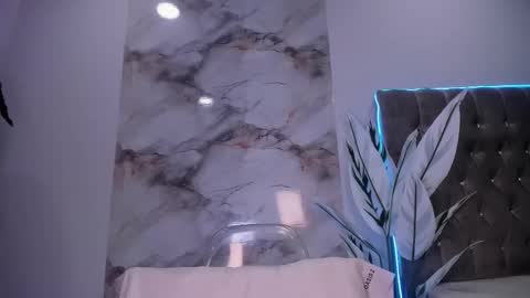 Snapshot of selenemakris chatting on March 16, 5:44 am Selene online show from March 16, 5:44 am