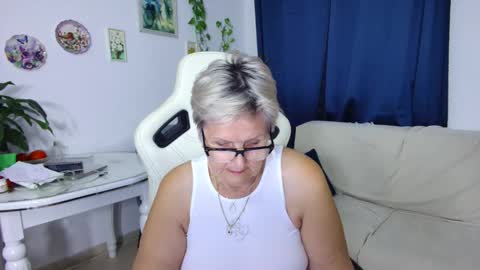 Selenna online show from January 7, 6:21 pm