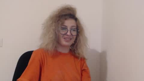Selenna online show from November 8, 2:50 pm