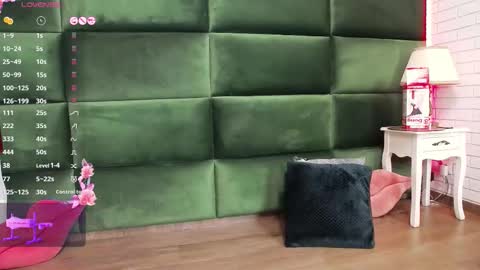 Selen online show from September 25, 4:16 am