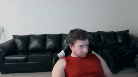 Snapshot of selfmademax579471 chatting on December 22, 2:06 am selfmademax579471 online show from December 22, 2:06 am