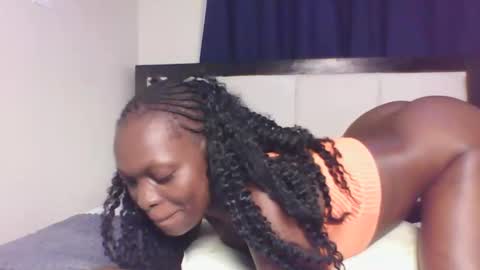Snapshot of sellinprencess2 chatting on April 23, 6:25 am verah online show from April 23, 6:25 am