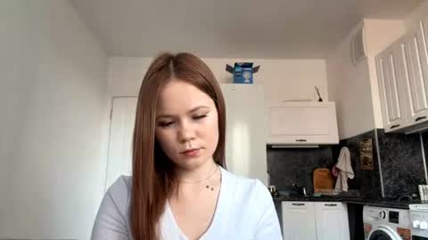 Lily online show from June 18, 6:02 am