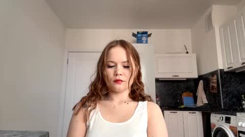 Lily online show from June 28, 6:19 am