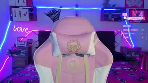 Snapshot of selvaggia_del_caribe chatting on February 4, 6:36 pm Selvaggia Del Caribe online show from February 4, 6:36 pm