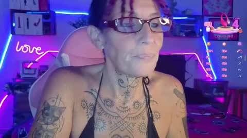 Snapshot of selvaggia_del_caribe chatting on February 7, 5:38 pm Selvaggia Del Caribe online show from February 7, 5:38 pm