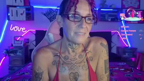 Snapshot of selvaggia_del_caribe chatting on February 13, 6:37 pm Selvaggia Del Caribe online show from February 13, 6:37 pm