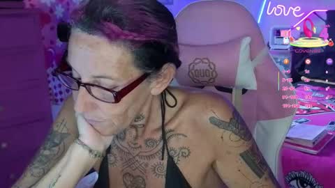 Selvaggia Del Caribe online show from March 26, 7:08 pm