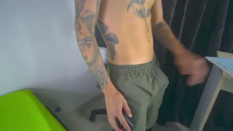 sem_alas online show from February 8, 12:28 am