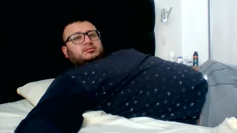 sementalpajero online show from October 19, 3:01 pm