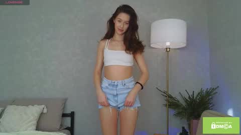 sensationnew online show from December 23, 9:29 am