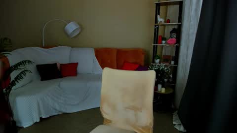 sensitiveheartt online show from February 23, 7:22 pm