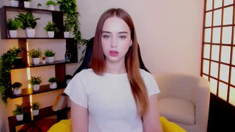 Emily  online show from February 28, 2:01 am